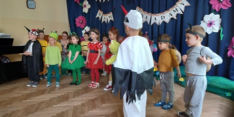 Powiększ grafikę: Dzień Mamy i Taty