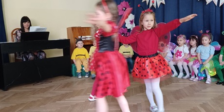 Powiększ grafikę: Dzień Mamy i Taty