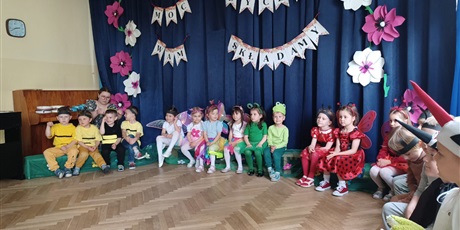 Powiększ grafikę: Dzień Mamy i Taty