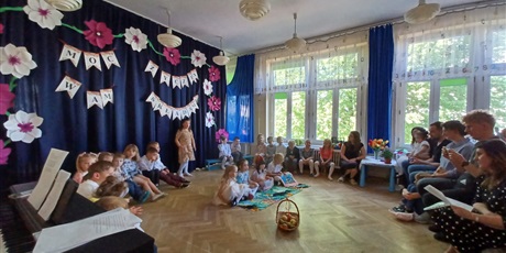 Powiększ grafikę: Dzień Mamy i Taty