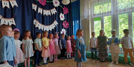 Powiększ grafikę: Dzień Mamy i Taty