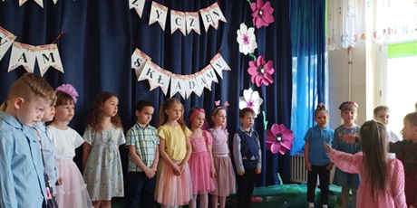 Powiększ grafikę: Dzień Mamy i Taty