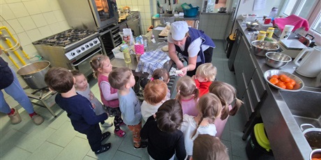 Powiększ grafikę: Dzień Pączka, czyli „Tłusty Czwartek”