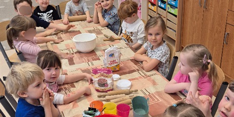 Powiększ grafikę: Dzień Pączka, czyli „Tłusty Czwartek”