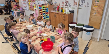 Powiększ grafikę: Dzień Pączka, czyli „Tłusty Czwartek”