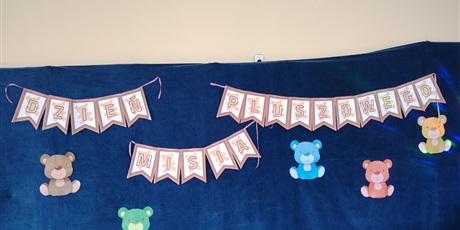 Powiększ grafikę: Dzień Pluszowego Misia