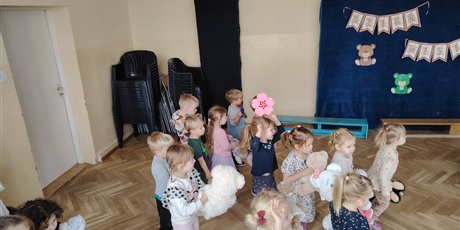 Powiększ grafikę: Dzień Pluszowego Misia