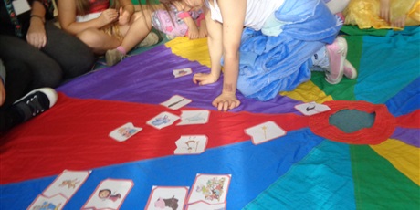 Powiększ grafikę: Dzień postaci z bajek