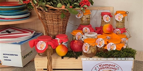 Powiększ grafikę: „Jesień w słoiku – robimy pyszny kompot”.