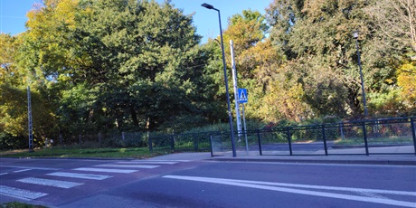Powiększ grafikę: Jesienny spacer
