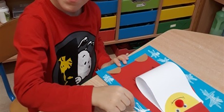 Powiększ grafikę: Koszałki ubierają choinkę