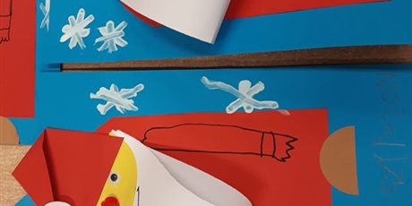 Powiększ grafikę: Koszałki ubierają choinkę