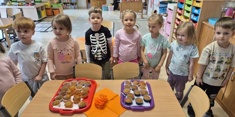 Powiększ grafikę: Marchewkowe babeczki