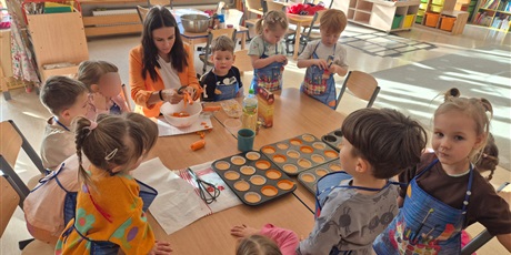 Powiększ grafikę: Marchewkowe babeczki