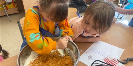 Powiększ grafikę: Marchewkowe babeczki