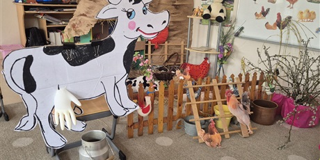 Powiększ grafikę: Mieszkańcy wiejskiego podwórka