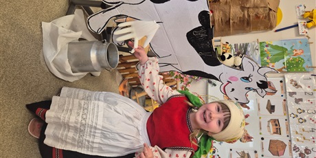 Powiększ grafikę: Mieszkańcy wiejskiego podwórka