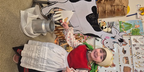 Powiększ grafikę: Mieszkańcy wiejskiego podwórka