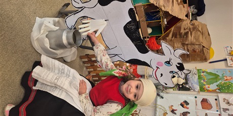 Powiększ grafikę: Mieszkańcy wiejskiego podwórka