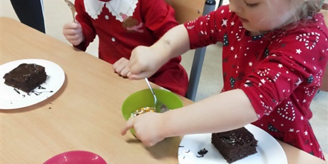 Powiększ grafikę: Mikołajki 