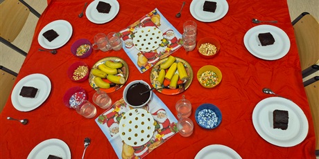 Powiększ grafikę: Mikołajkowa niespodzianka – słodkie dekorowanie 