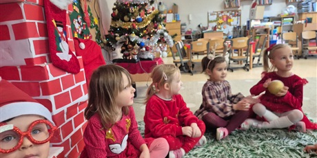 Powiększ grafikę: Mikołajkowe zabawy