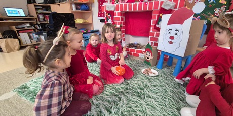 Powiększ grafikę: Mikołajkowe zabawy