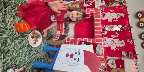 Powiększ grafikę: Mikołajkowe zabawy