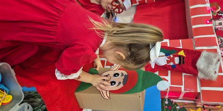 Powiększ grafikę: Mikołajkowe zabawy