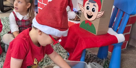 Powiększ grafikę: Mikołajkowe zabawy