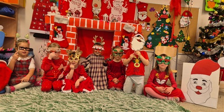 Powiększ grafikę: Mikołajkowe zabawy