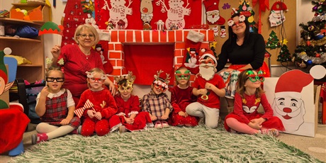 Powiększ grafikę: Mikołajkowe zabawy