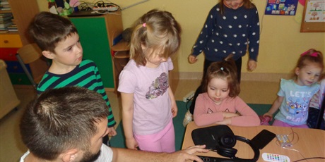 Powiększ grafikę: Muzyczne zajęcia z tatą Marka