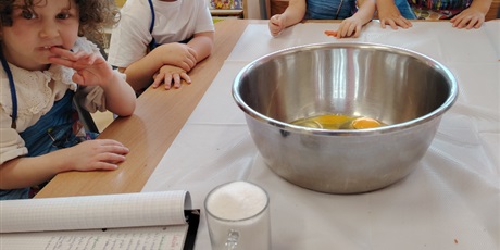 Powiększ grafikę: Nasze pierwsze wypieki