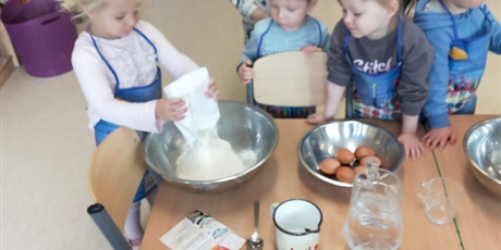 Powiększ grafikę: Pieczemy babeczki