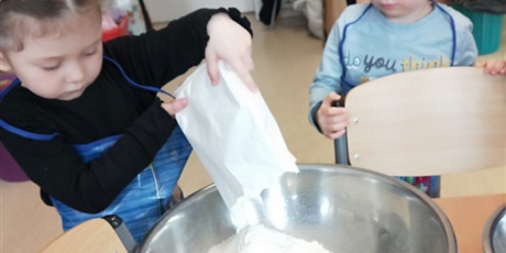 Powiększ grafikę: Pieczemy babeczki