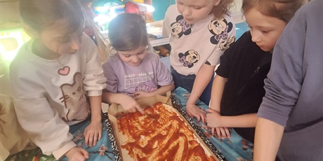 Powiększ grafikę: Pizza