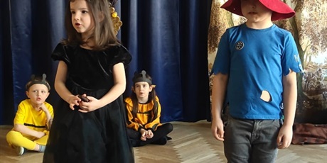 Powiększ grafikę: Przestawienie dla rodziców ,,Szewczyk Dratewka''