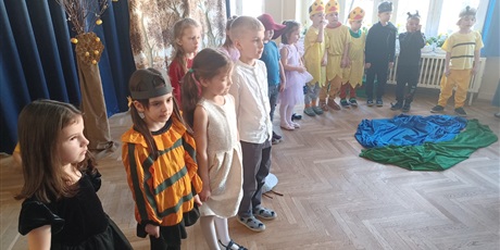 Powiększ grafikę: Przestawienie dla rodziców ,,Szewczyk Dratewka''