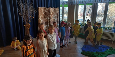 Powiększ grafikę: Przestawienie dla rodziców ,,Szewczyk Dratewka''