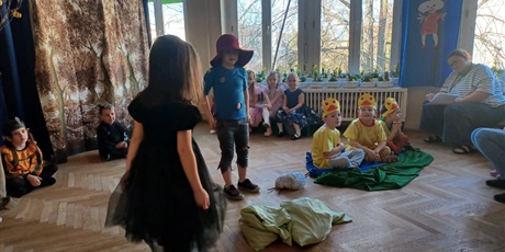 Powiększ grafikę: Przestawienie dla rodziców ,,Szewczyk Dratewka''