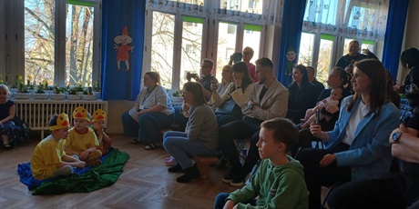 Powiększ grafikę: Przestawienie dla rodziców ,,Szewczyk Dratewka''