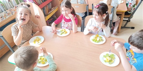 Powiększ grafikę: Sałatka owocowa