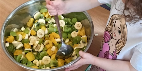 Powiększ grafikę: Sałatka owocowa