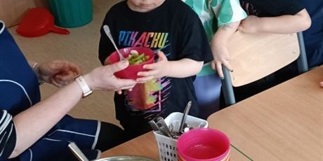 Powiększ grafikę: Sałatka owocowa