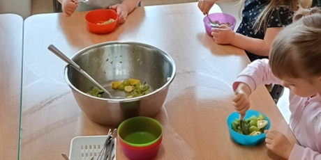 Powiększ grafikę: Sałatka owocowa