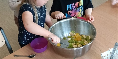 Powiększ grafikę: Sałatka owocowa