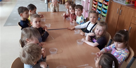 Powiększ grafikę: Siejemy rzeżuchę