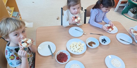 Powiększ grafikę: Śniadanie Pluszowego Misia