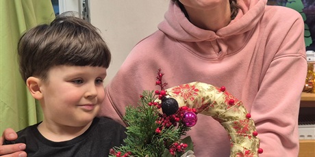 Powiększ grafikę: Świąteczne warsztaty z rodzicami w Przedszkolu „Wesołe Skrzaty”